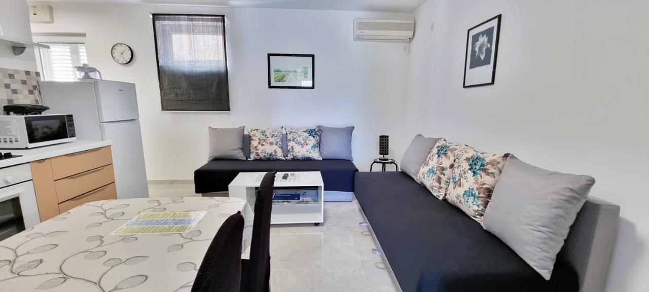 Apartment Tonci Novalja Dış mekan fotoğraf