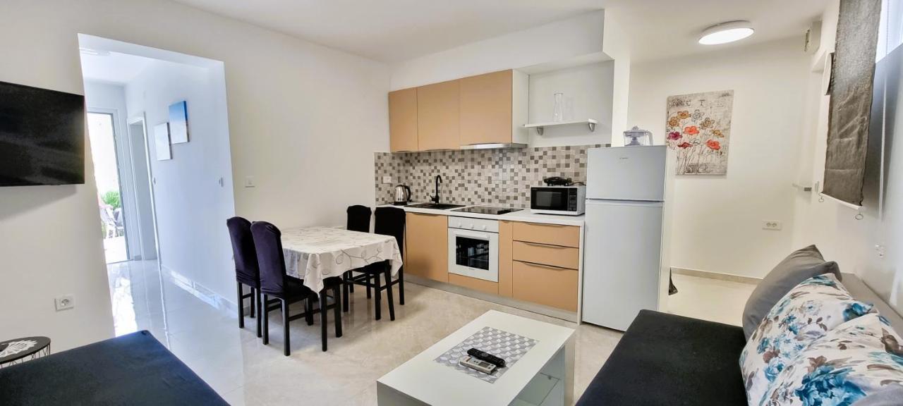 Apartment Tonci Novalja Dış mekan fotoğraf